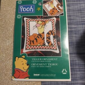 Vintage LEISURE ARTS Counted Cross Stitch Kit Pooh Tigger Ornament - 3.5" NOS